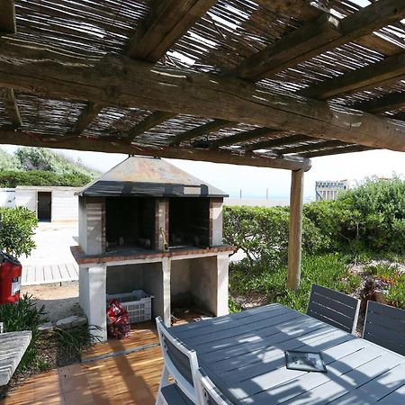 Appartements Acces Prive Plage De La Bergerie Hyères Exterior foto